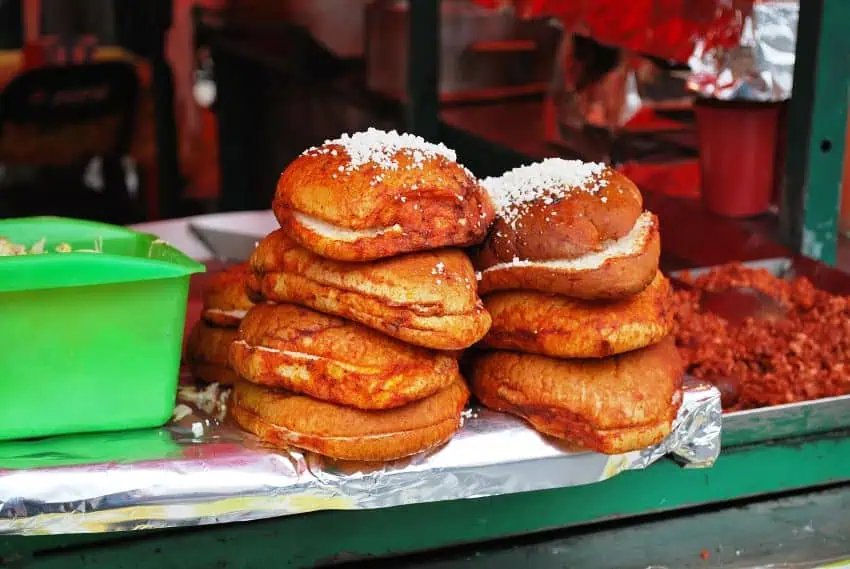 Empiece el día con un Pambazo de desayuno