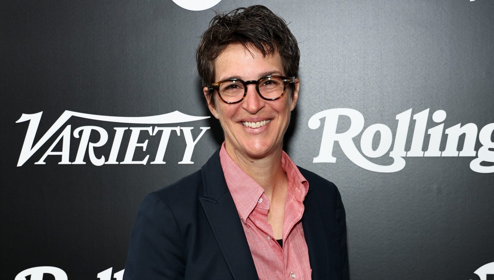Salario y patrimonio neto de Rachel Maddow: cuánto dinero tiene