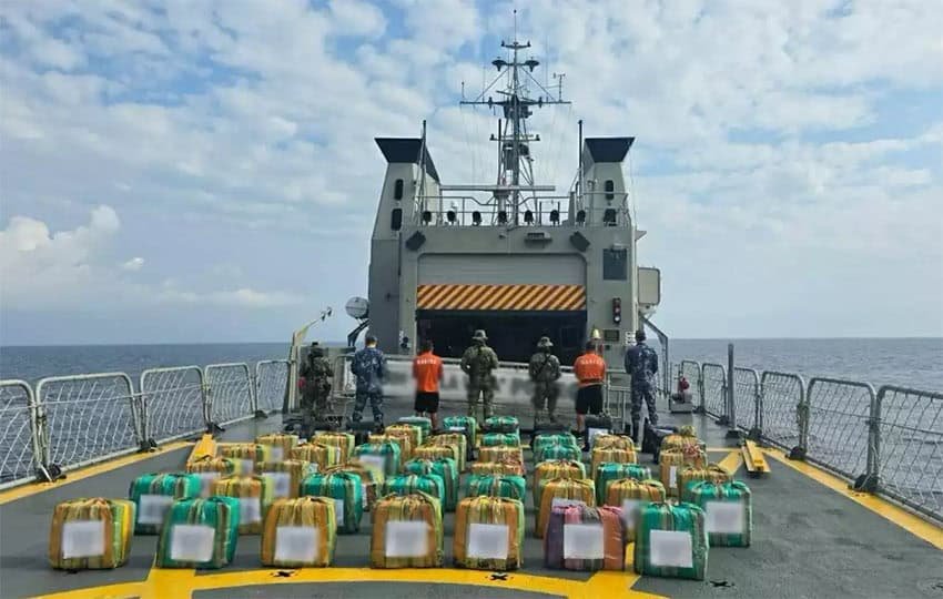 Reporta de la Marina Mexicana de 2 toneladas de cocaína en la costa de Chiapas