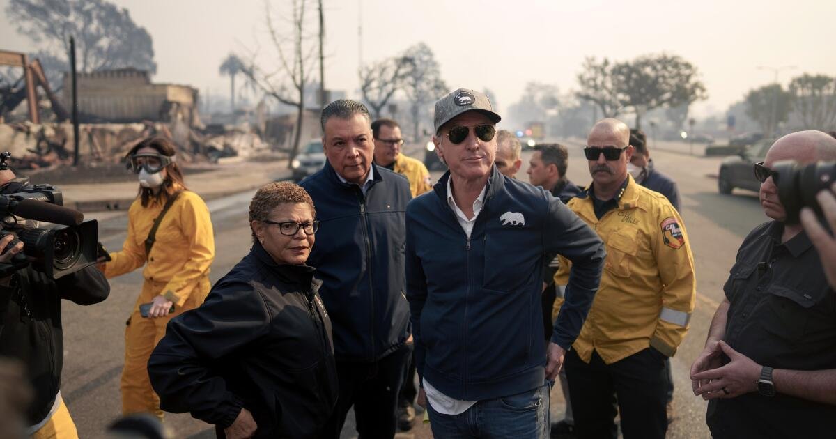 Newsom le pide al Congreso casi $ 40 mil millones para el alivio de los incendios de LA