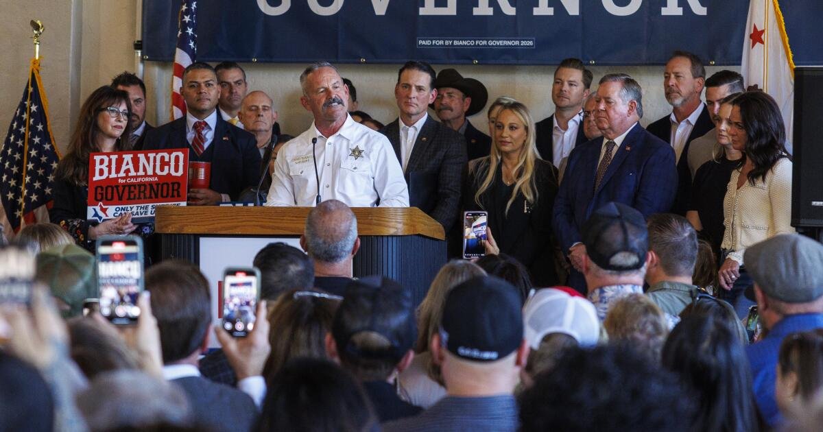 El sheriff del condado de Riverside, Chad Bianco, ingresa a la carrera del gobernador de California 2026