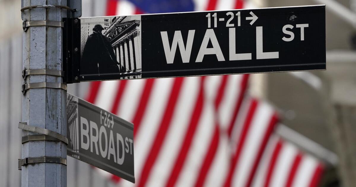 Mercado de valores hoy: Wall Street termina su Semana Wild con qué más pero más columpios