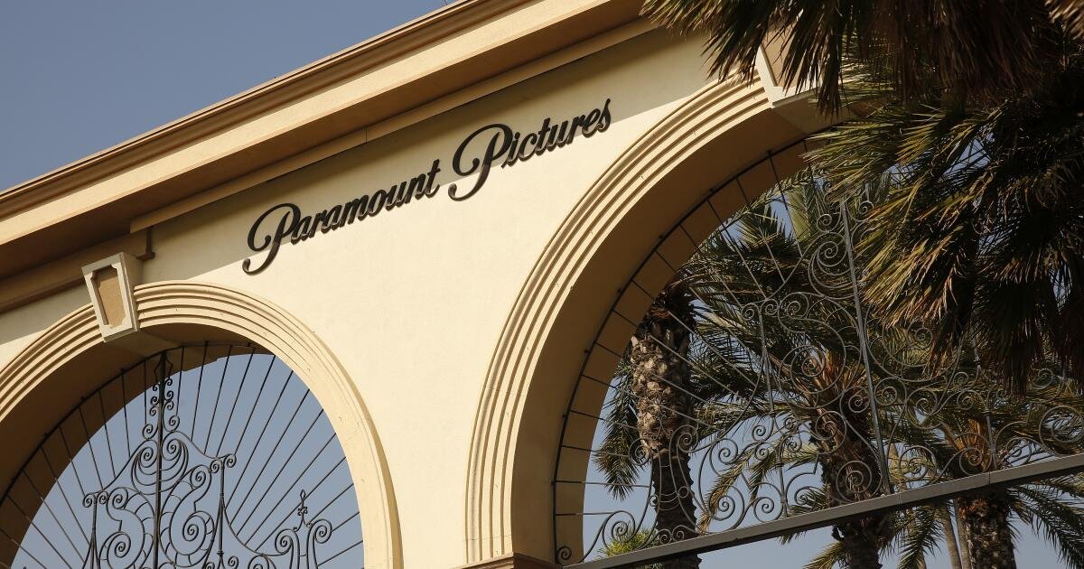 Paramount espera completar el trato de paracaidismo para el verano