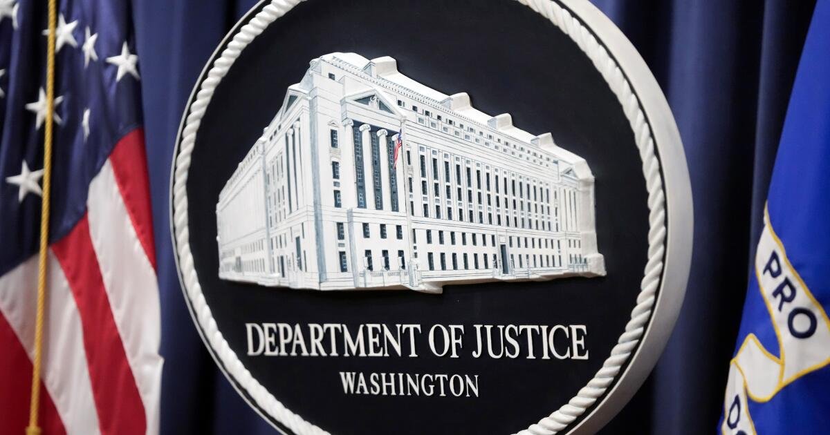 La Casa Blanca ordenó el despido del fiscal federal de Los Ángeles en el Caso CEO del ex Fatburger, dicen las fuentes