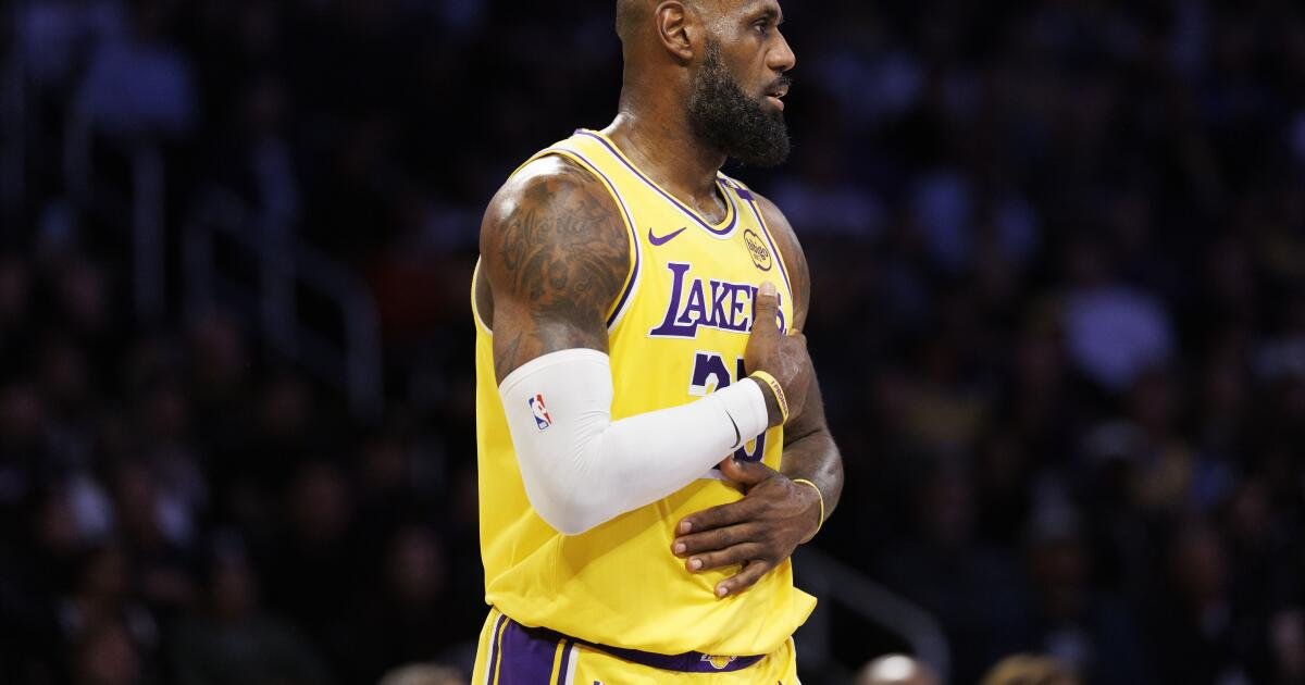 Boletín de Lakers: LeBron James todavía no muestra signos de caída de las rangos de élite