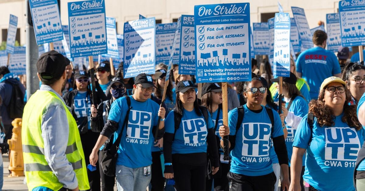 Miles de empleados de atención médica e investigación de UC se huelen en huelga