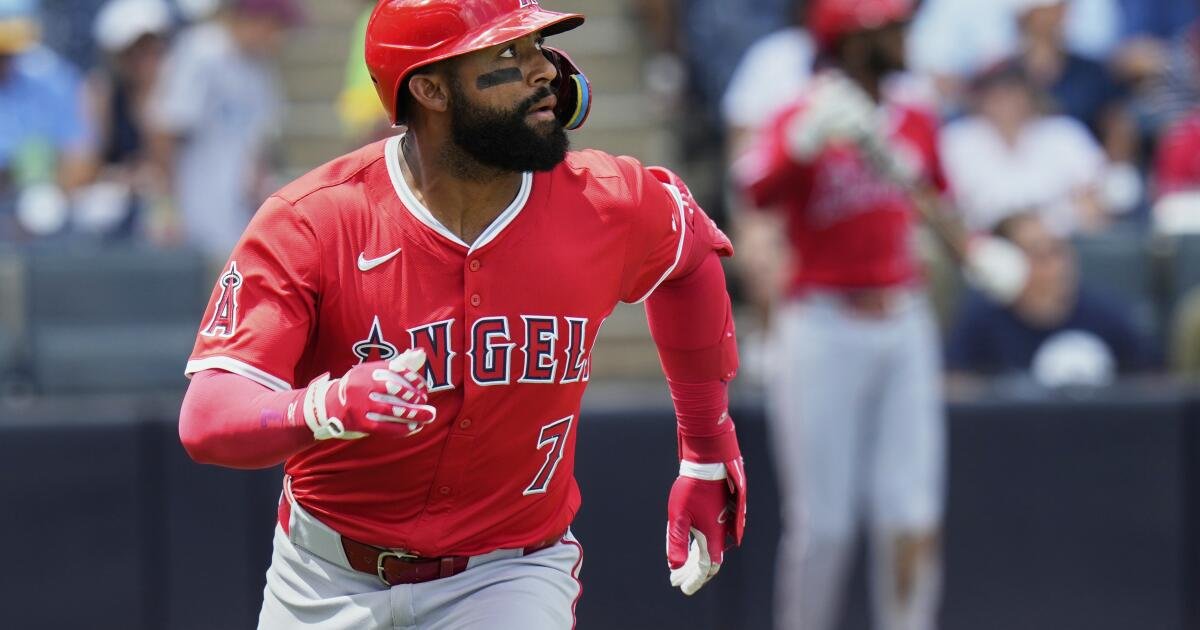 Jo Adell es el primer jugador de los Angelinos desde 2012 a Homer dos veces en una entrada en victoria sobre los rayos