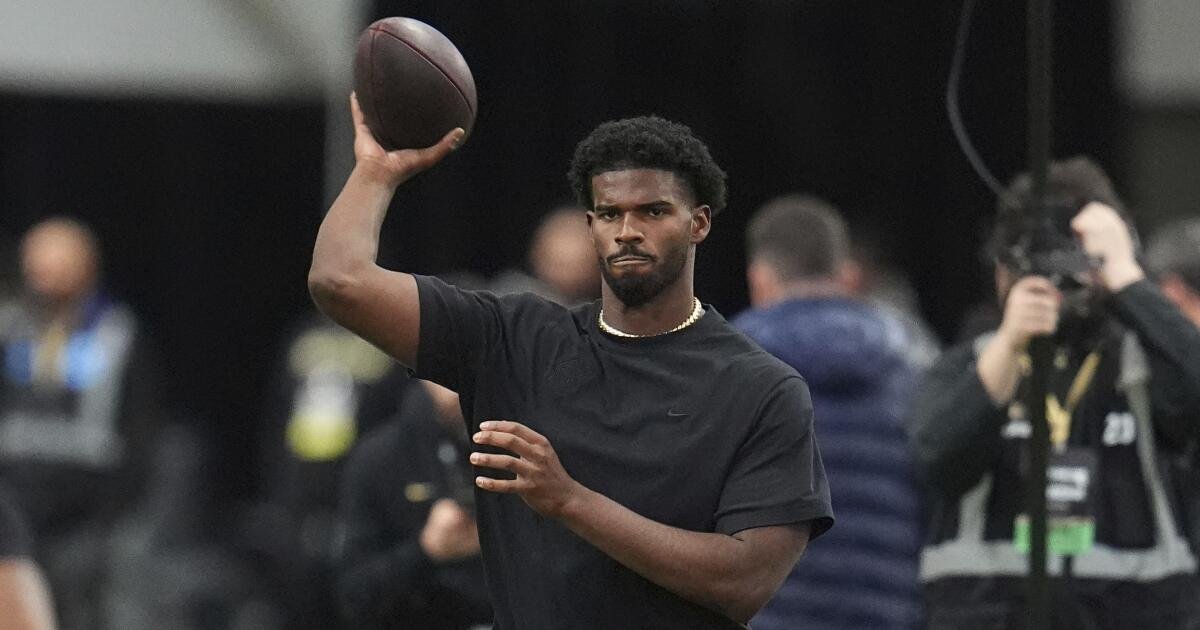 Shedeur Sanders recibe un hombro frío de primera ronda de 32 equipos en Green Bay