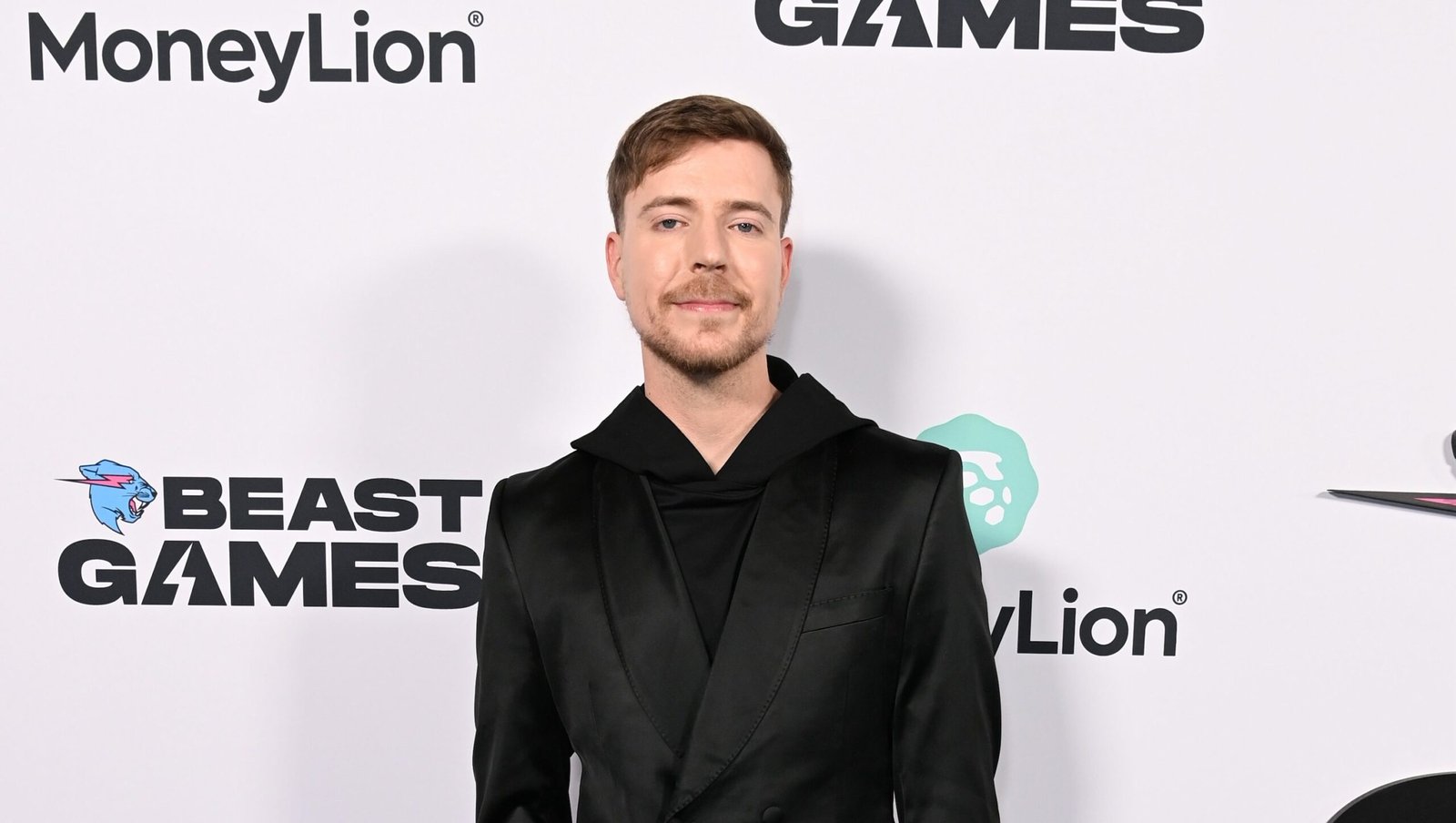 El patrimonio neto de MrBeast: ¿Cuánto dinero gana?