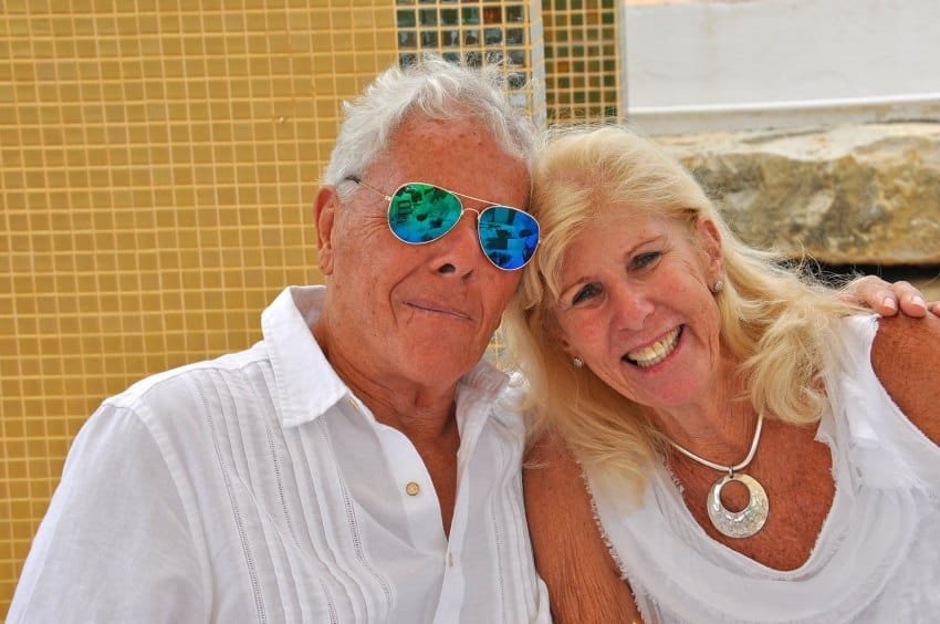 Gloria Bellack: Desde patinador internacional hasta filántropo de Zihuatanejo