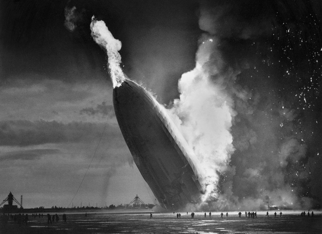 Hoy en la historia: 6 de mayo, el Hindenburg se estrella en llamas en Nueva Jersey