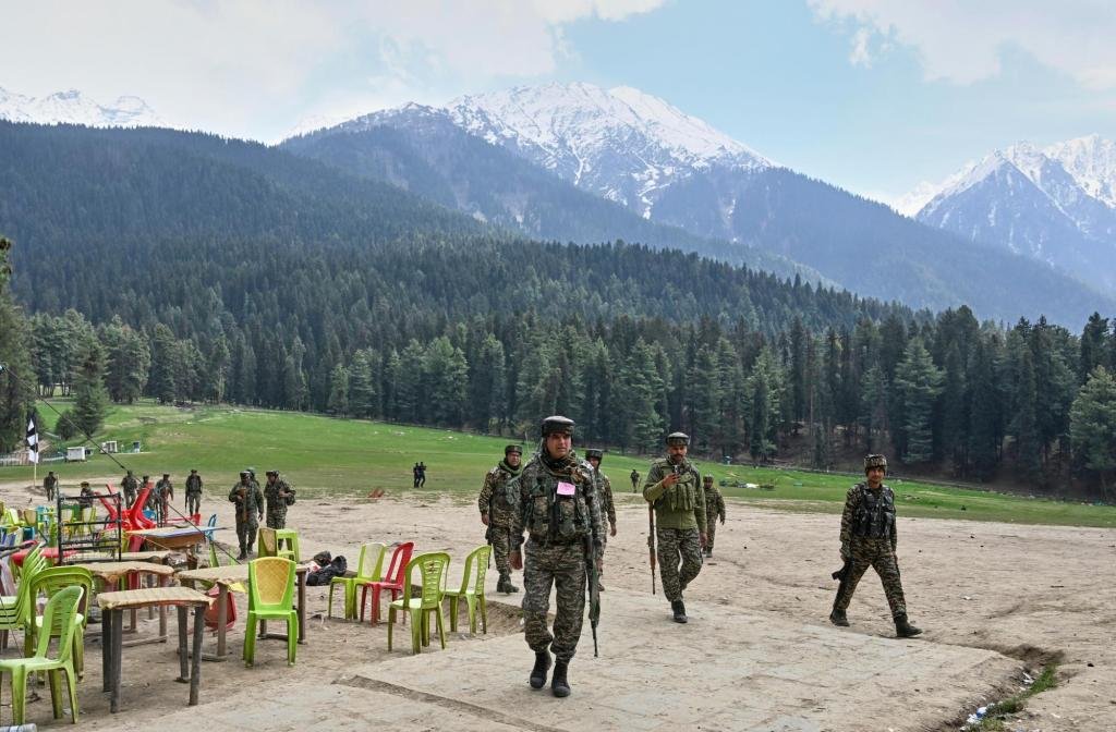 India y Pakistán enfrentan su última crisis. Aquí hay un vistazo a su historia de conflicto armado