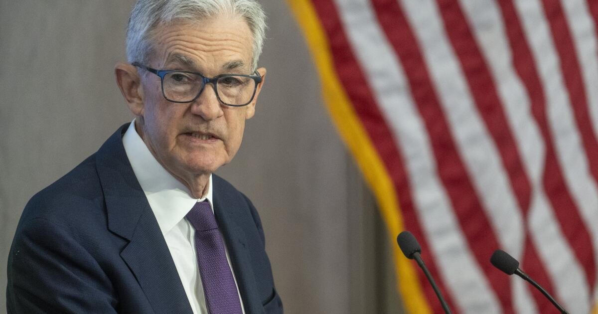 Powell defiende la Reserva Federal en discurso en medio de ataques de ataques de Trump
