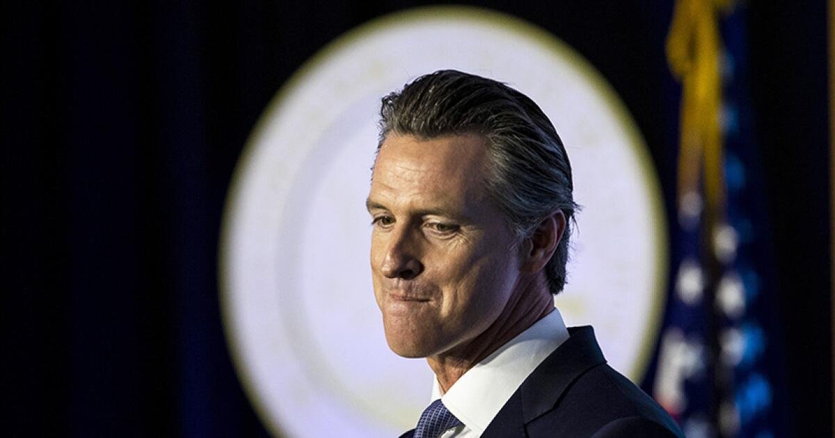 Newsom propone un recorte de fondos de $ 20 millones para las salas de redacción de California, citando temas de presupuesto