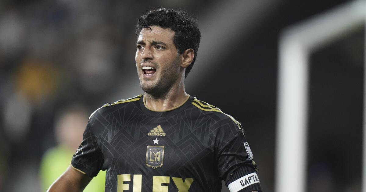 La estrella de LAFC, Carlos Vela, se retira y se convierte en el primer embajador del club
