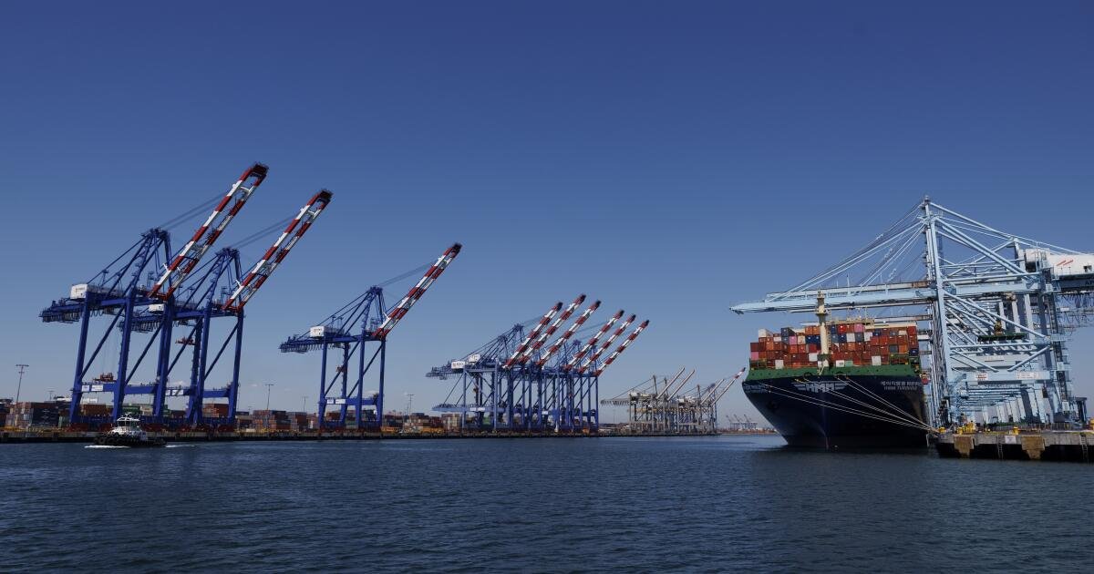 Los representantes estadounidenses sonan la alarma sobre la actividad del puerto de desaceleración