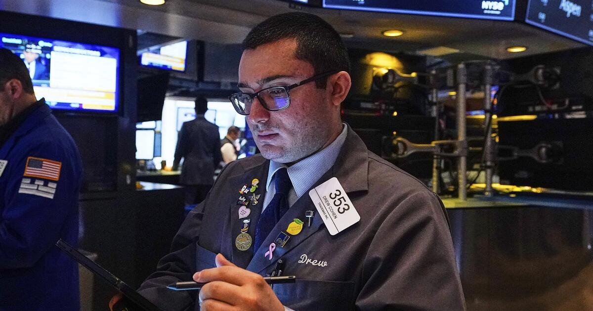 Wall Street aumenta con la esperanza de acuerdos comerciales que podrían prevenir una recesión