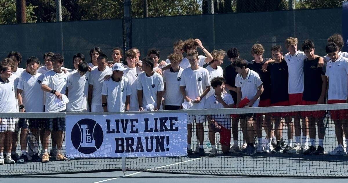 Preparación de preparación: los jugadores de tenis se unen para rendir homenaje al Braun Levi de Loyola
