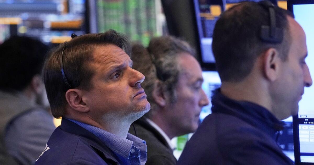 S&P 500 Rallies 2% como la montaña rusa de Wall Street Roatch hacia arriba
