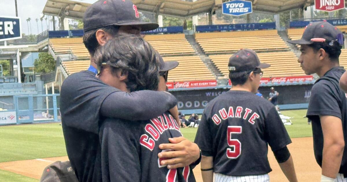 Preparación de preparación: Matthew González de Banning Shows cómo jugar en el Dodger Stadium