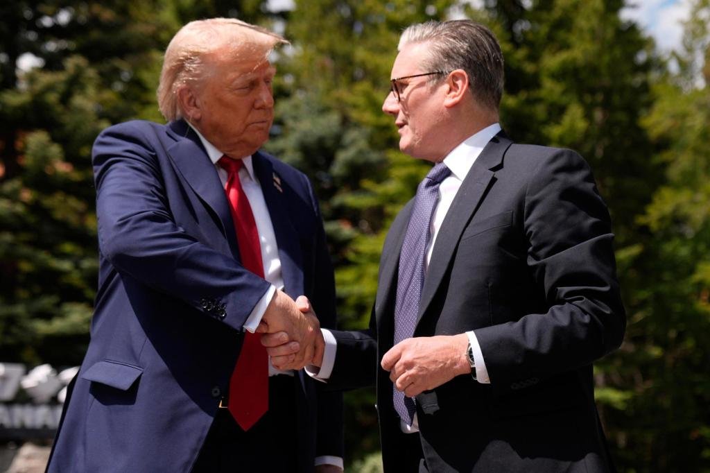 Estados Unidos y el Reino Unido anuncian un acuerdo comercial, pero las importaciones de acero aún se están negociando