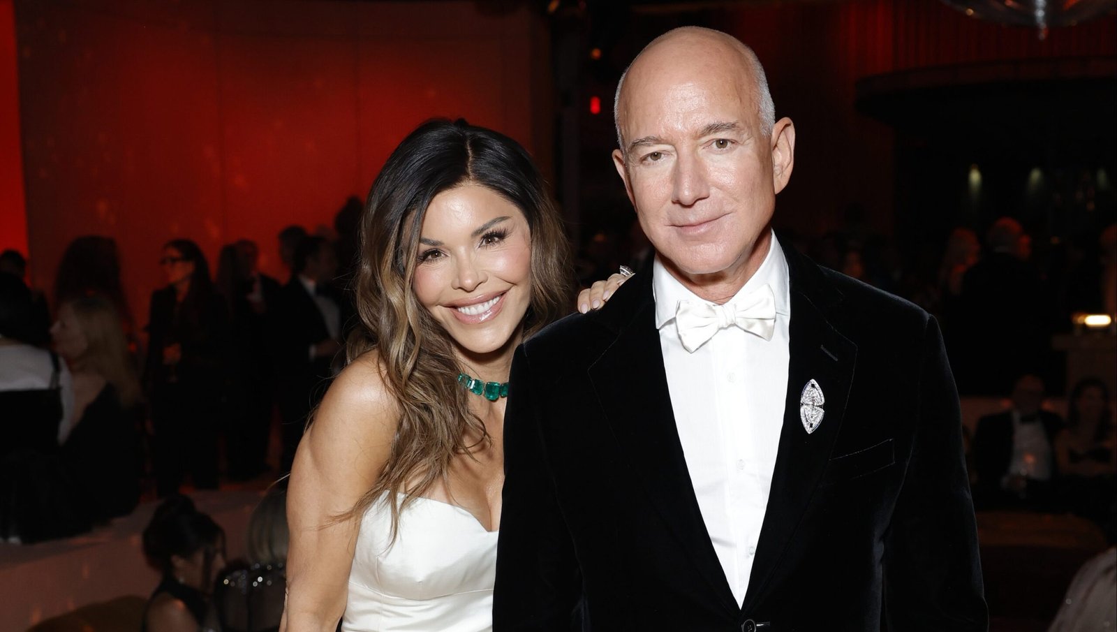 Esposa de Jeff Bezos: Desde el matrimonio hasta el ex Mackenzie Scott a Lauren Sánchez