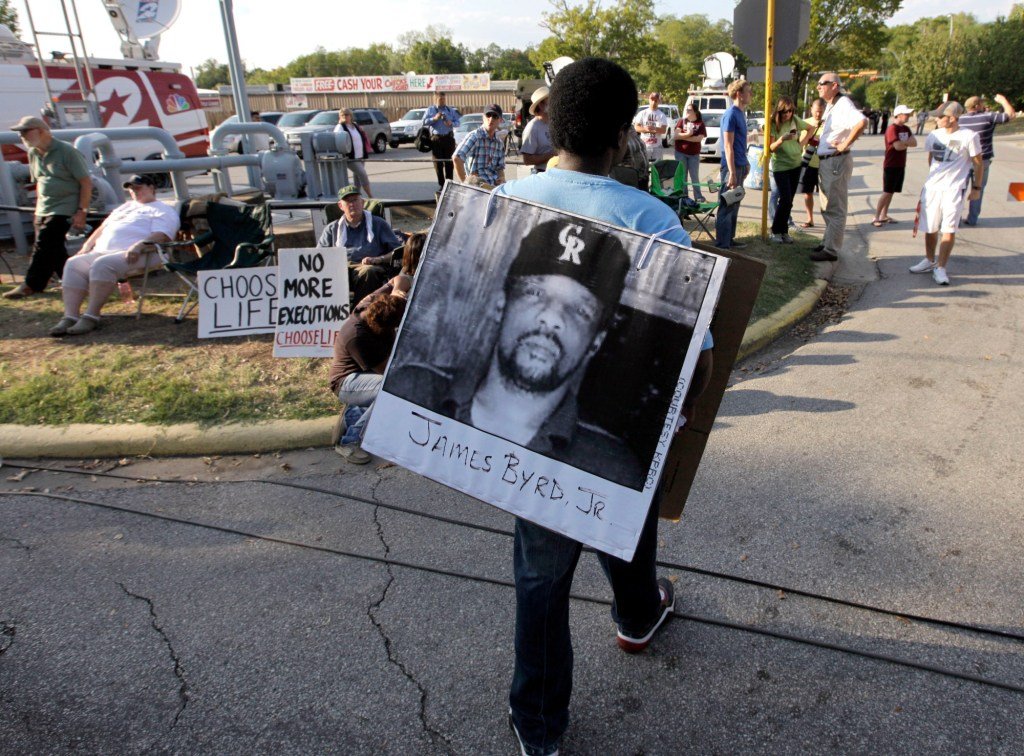 Hoy en la historia: 7 de junio, James Byrd Jr. asesinó en el crimen de odio