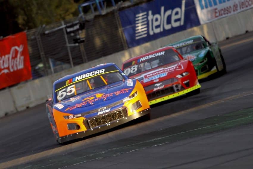 La Ciudad de México recibe la primera carrera de la Copa de la Copa de NASCAR fuera de los Estados Unidos