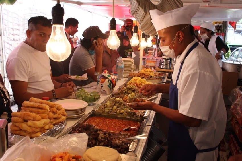 Una breve historia de comida callejera en México