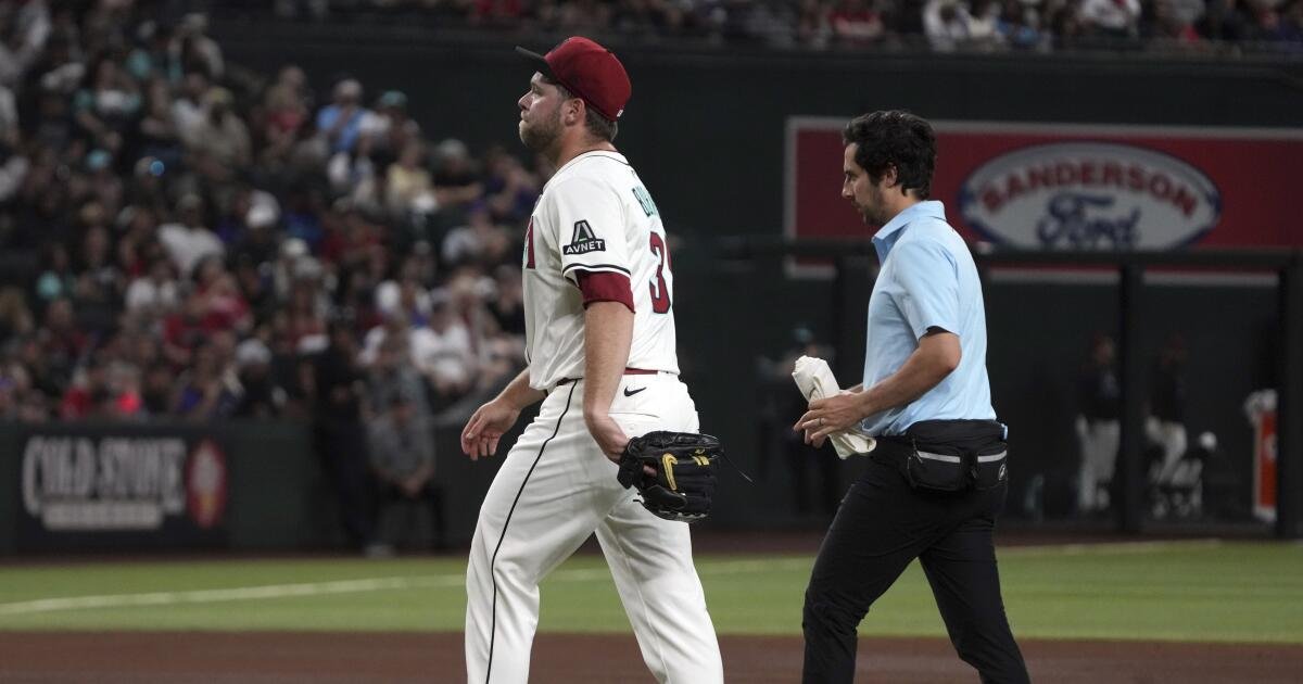 Diamondbacks Ace Corbin Burnes se someterá a una cirugía de Tommy John