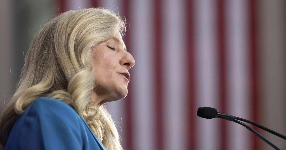 Los demócratas en Virginia tienen una gran ventaja de recaudación de fondos que se dirigen a las elecciones generales de noviembre
