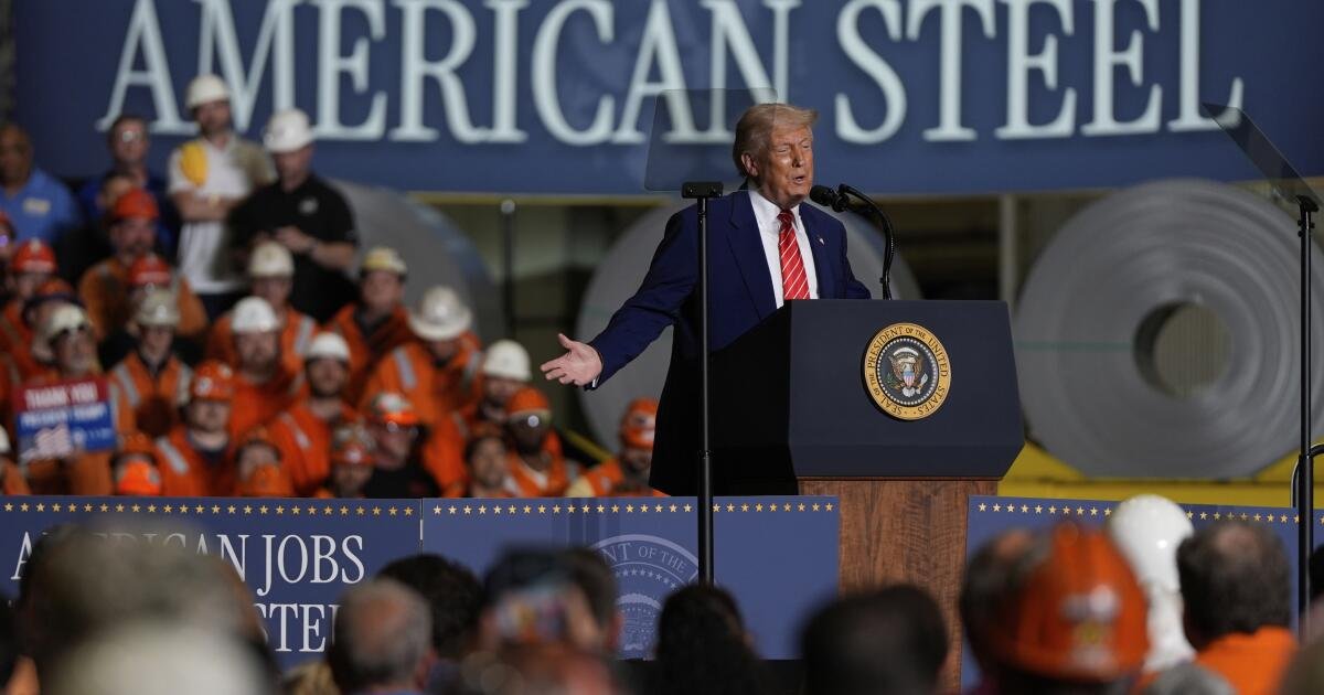 Trump limpia el camino para la inversión de Nippon Steel en el acero de US, siempre que se ajuste a los términos del gobierno