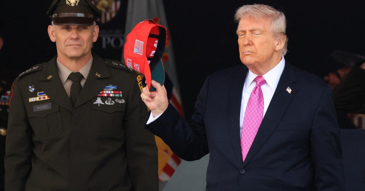 El desfile militar de Trump y el desprecio por las tropas deshonrar nuestro servicio