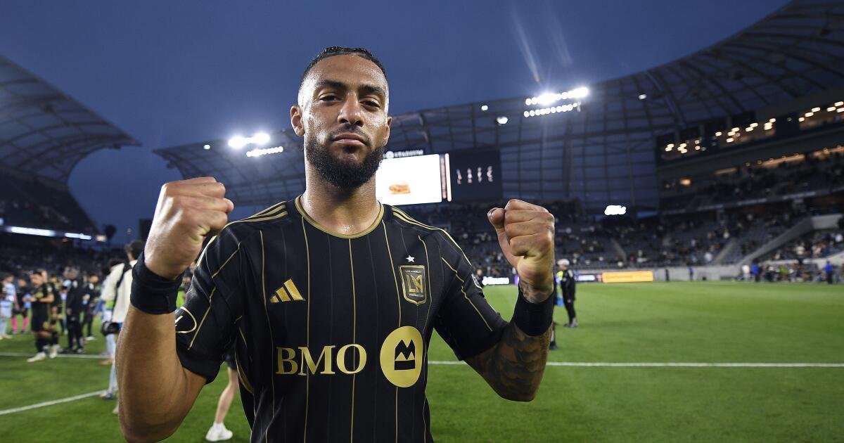 LAFC derrota a Kansas City para extender su racha invicta a nueve juegos