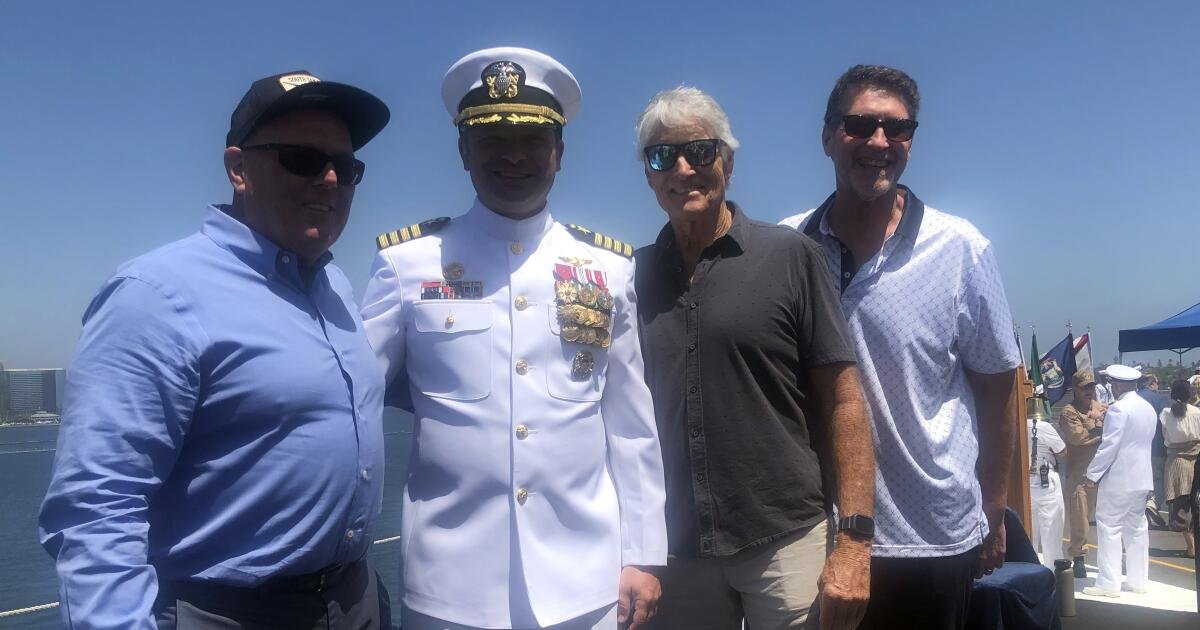 ¿Por qué entrenan los entrenadores? El comandante del USS Abraham Lincoln da razón