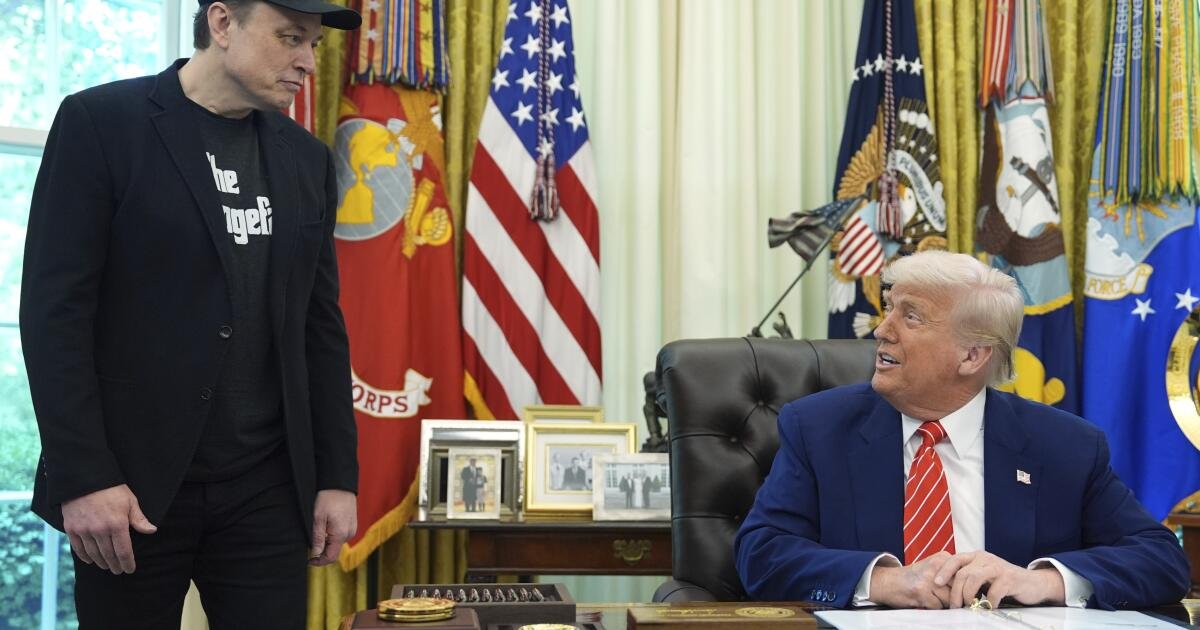 ‘¡Que tengas un buen día, DJT!’: La ruptura de Trump con almizcle se convierte en una guerra de insultos