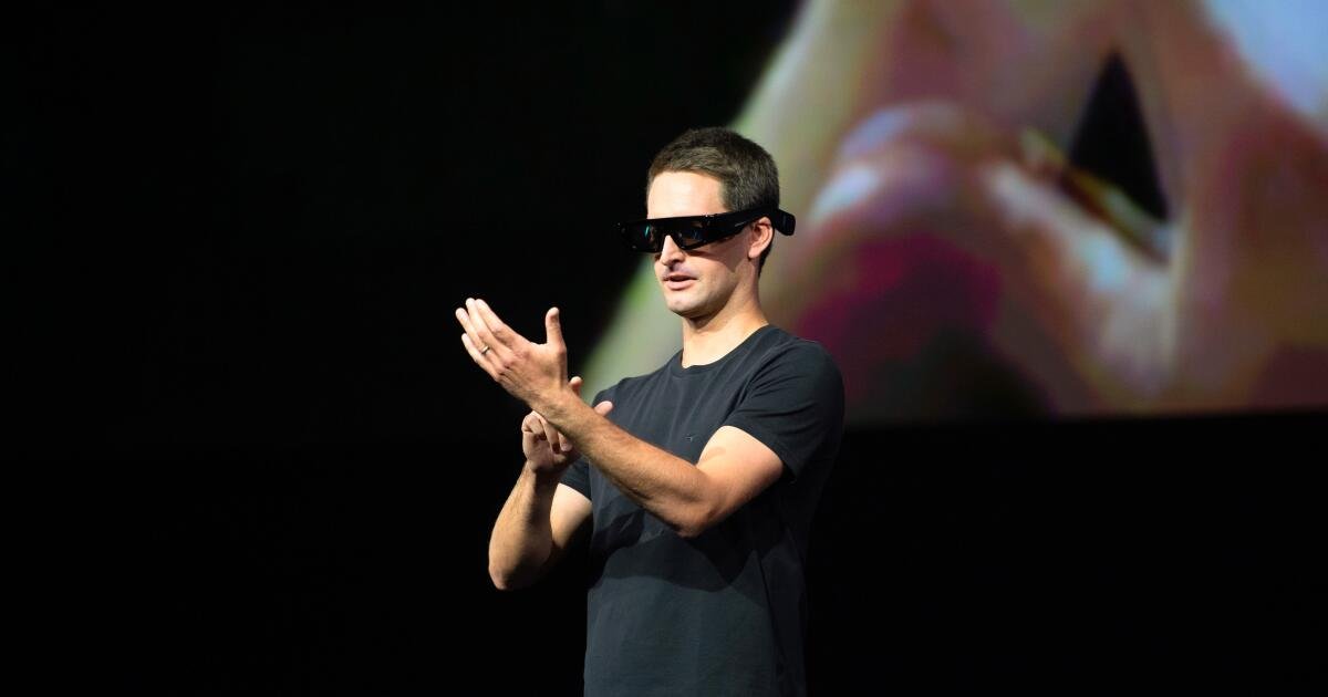¿Usar una computadora en la cara? Snap busca enfrentarse a rivales con nuevas gafas de realidad aumentada