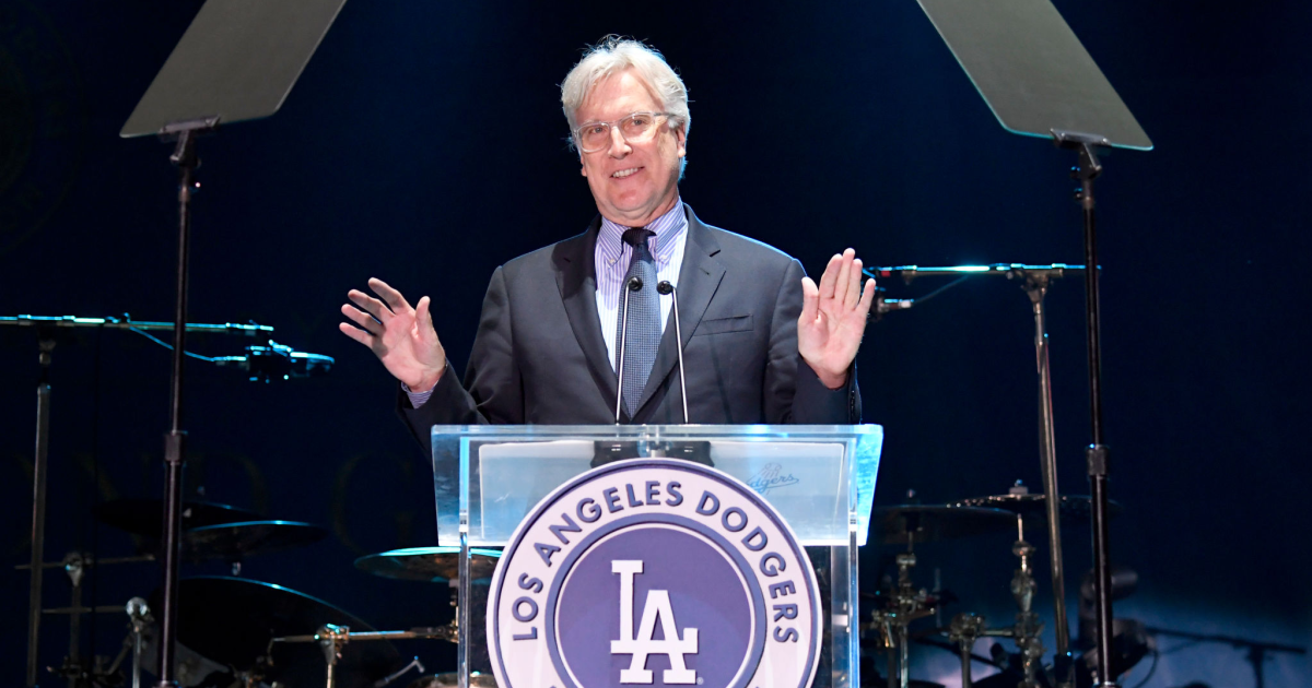 Rally de entrada tardía: los Dodgers donan $ 1 millón para las familias inmigrantes afectadas por las redadas de hielo