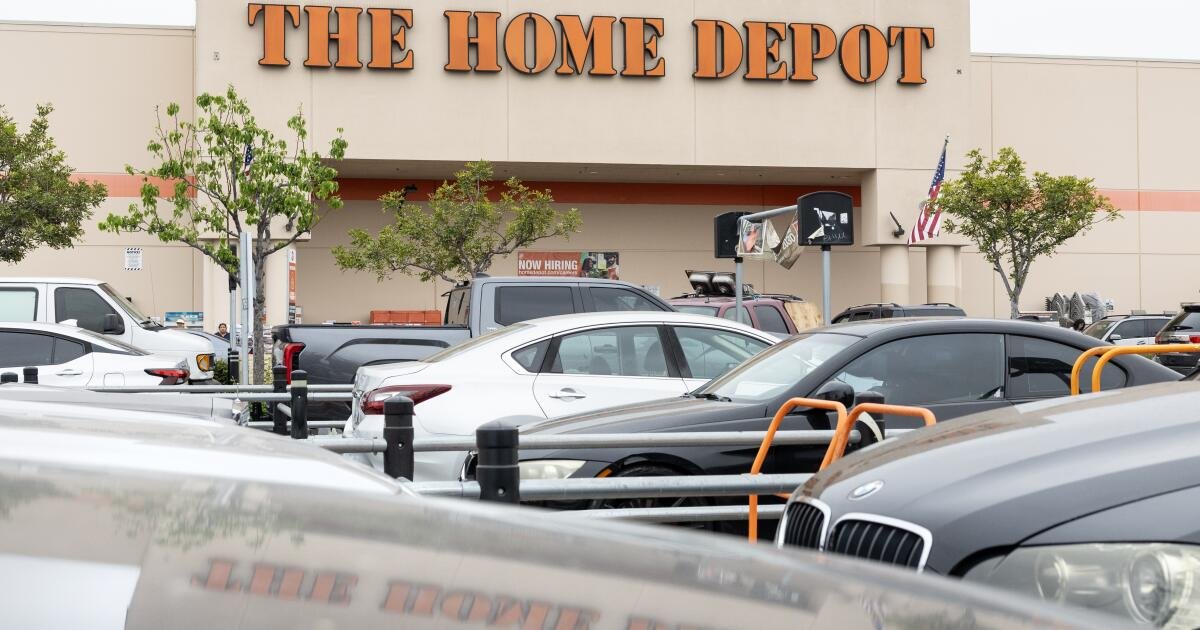 Home Depot atrapado en la mira de las redadas de inmigraciones de Los Ángeles