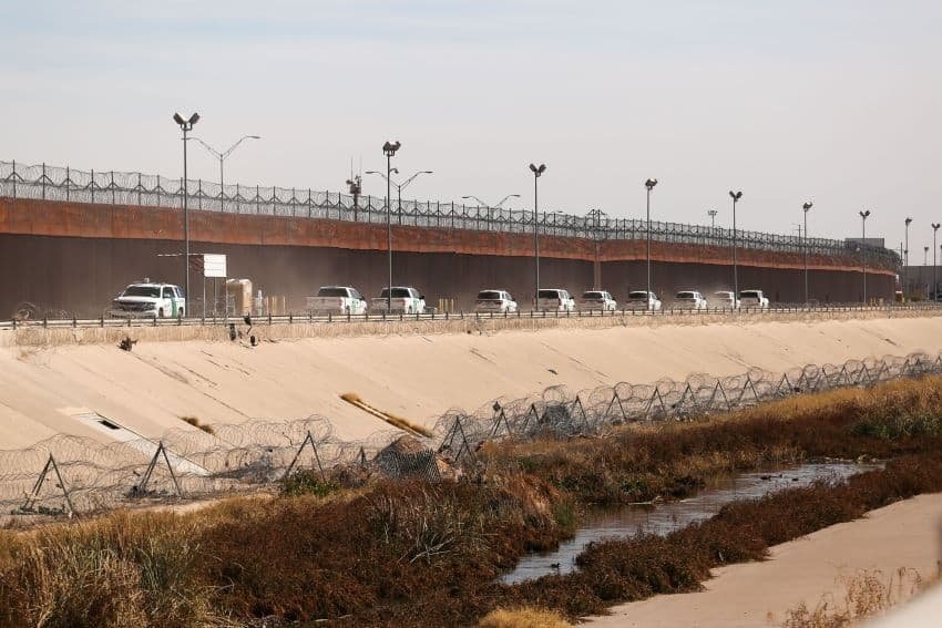El juez estadounidense bloquea la prohibición de Trump sobre las reclamaciones de asilo a lo largo de la frontera de México-Us.