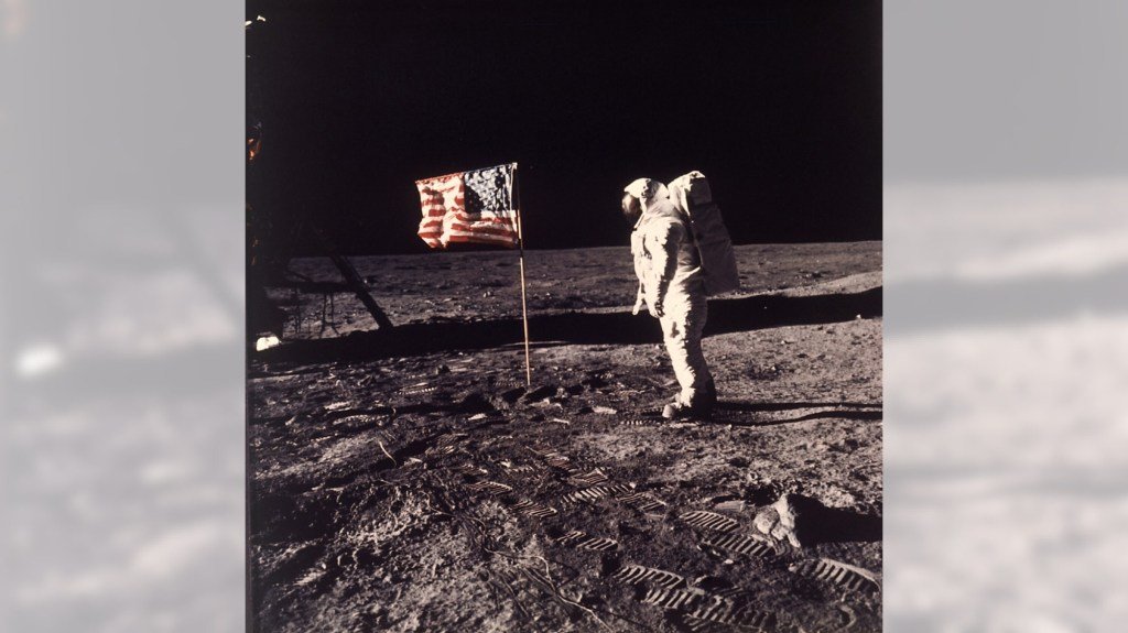 Hoy en la historia: 20 de julio, Neil Armstrong y Edwin Aldrin Walk on the Moon