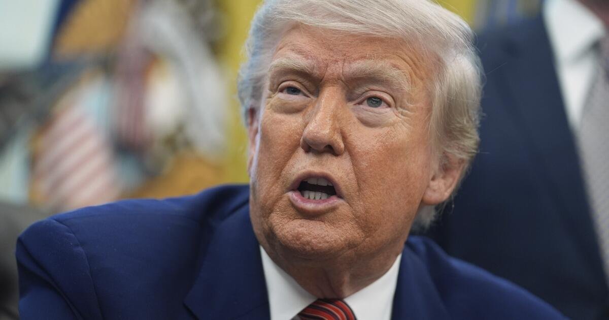 El presidente Trump anuncia un acuerdo comercial con Vietnam que nos permitirá bienes en el país libre de impuestos