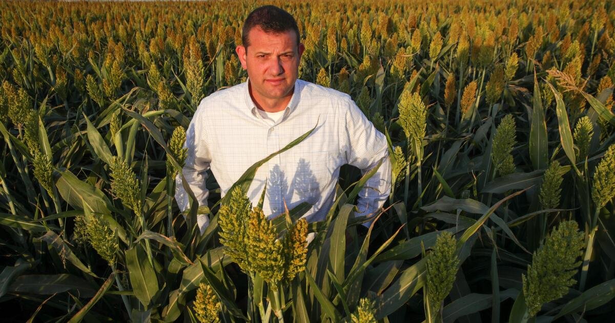 Valadao vota por un megabill de Trump que se espera que interrumpa la atención médica para muchos en el valle central