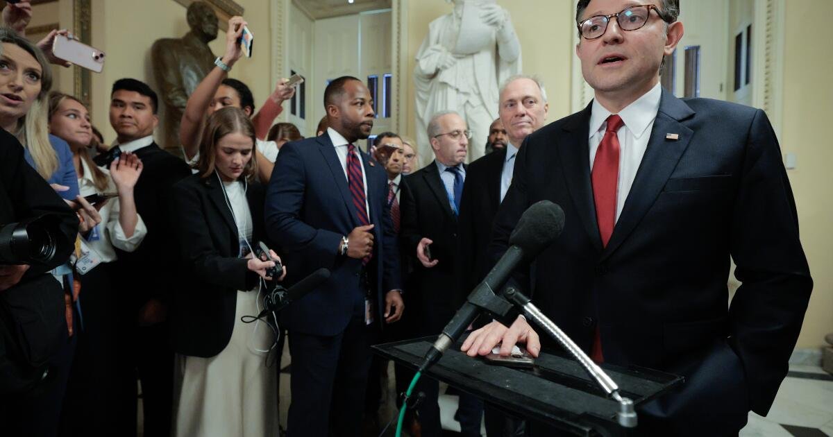 Holdouts republicanos se erizan a la presión de Trump sobre Megabill