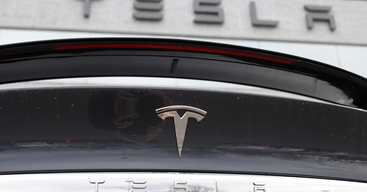 Las acciones de Tesla se sumergen como ganancias del segundo trimestre reducen la confianza de los inversores