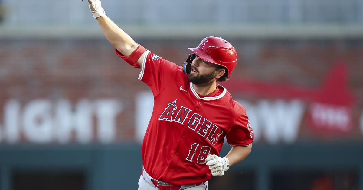 Zach Neto, Nolan Schanuel Homer como Angels derrota a los Bravos