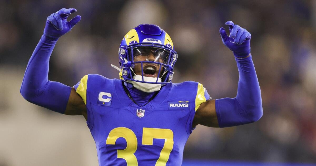 Quentin Lake juega el juego de espera con respecto a su futuro con los Rams
