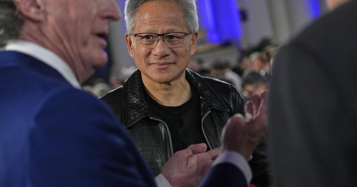 China convoca a Nvidia sobre ‘riesgos de seguridad de puerta trasera’ en chips H20