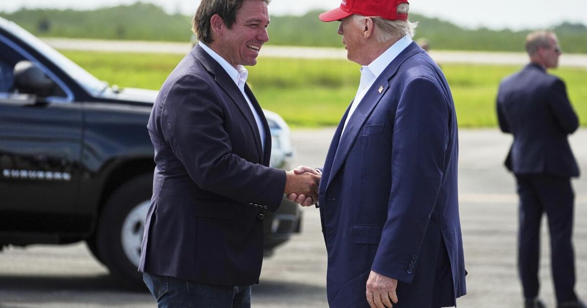 Los correos electrónicos muestran a la administración de DeSantis a los funcionarios del condado ciego con planes para ‘Alligator Alcatraz’