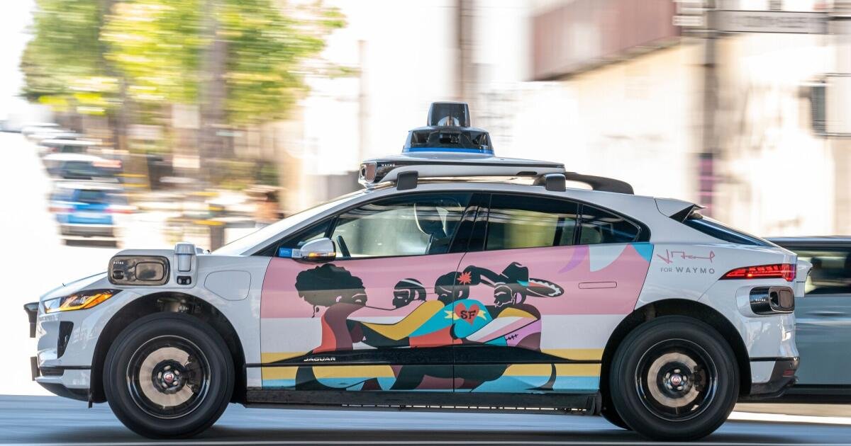 Waymo comienza a ofrecer cuentas adolescentes, comenzando en Metro Phoenix